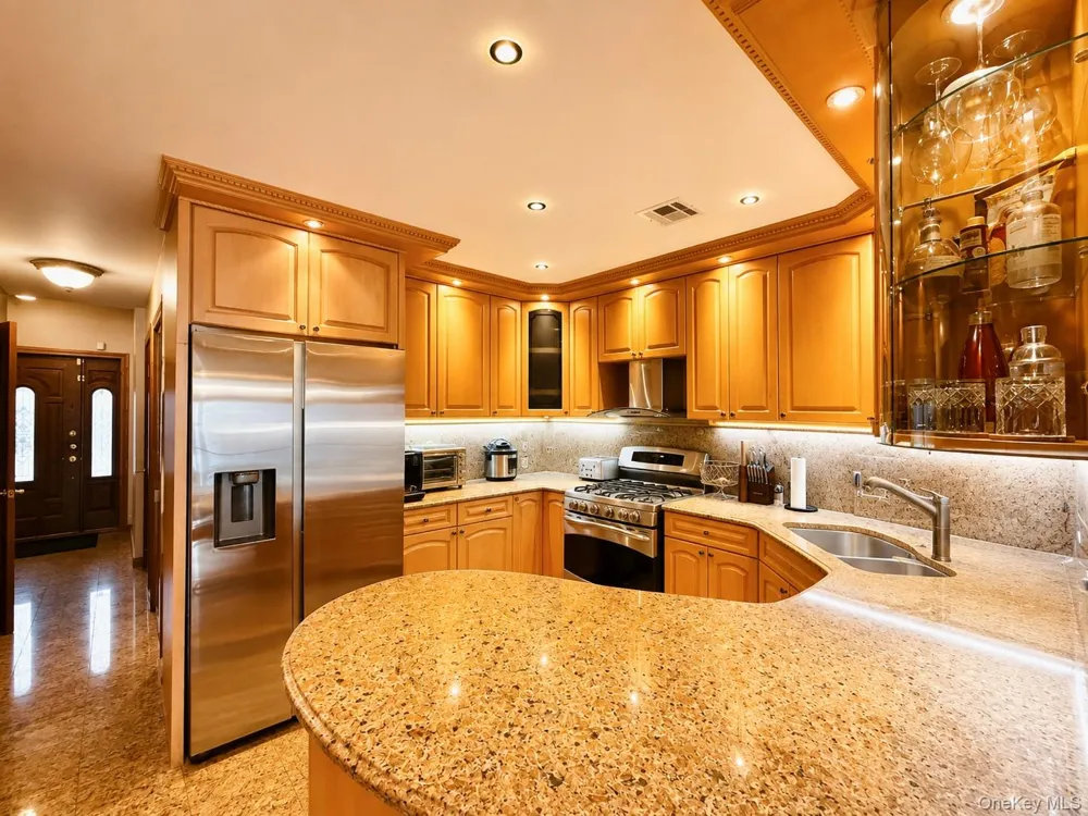 822 Dean Avenue Bronx, NY 10465