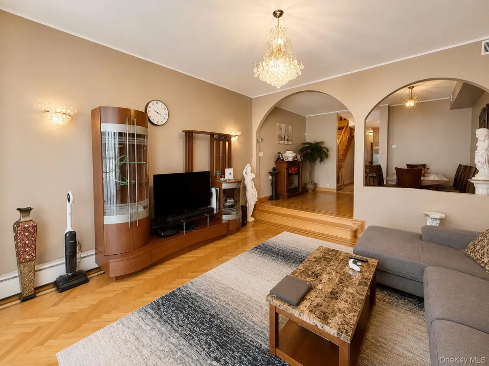 822 Dean Avenue Bronx, NY 10465