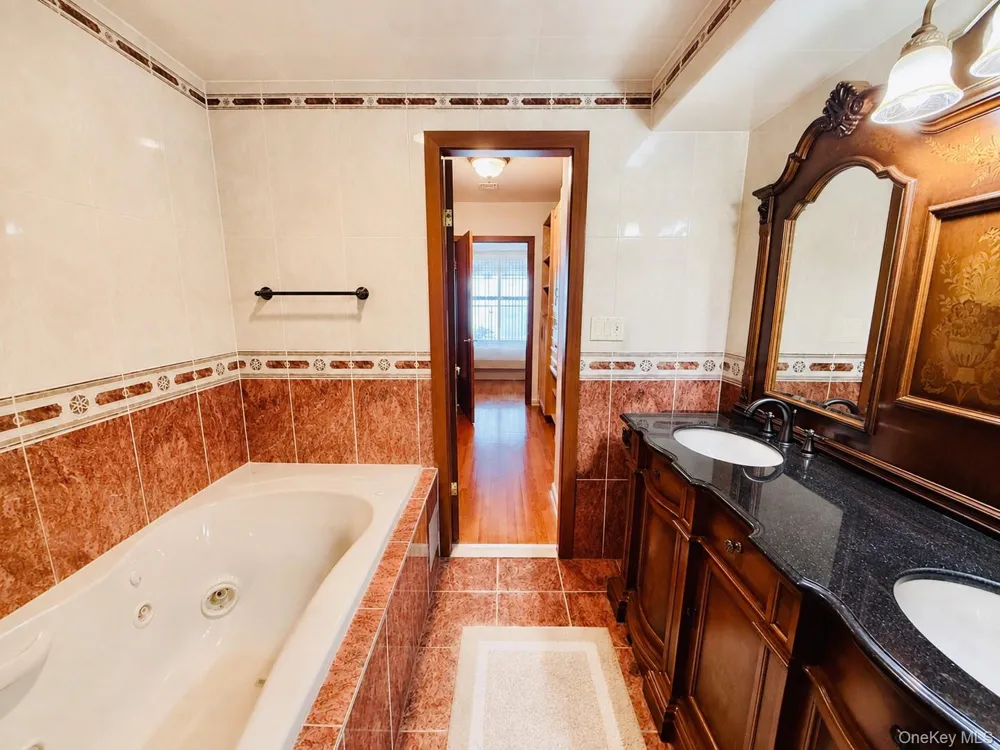 822 Dean Avenue Bronx, NY 10465