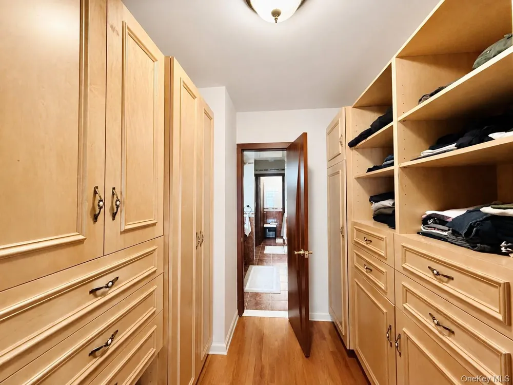 822 Dean Avenue Bronx, NY 10465