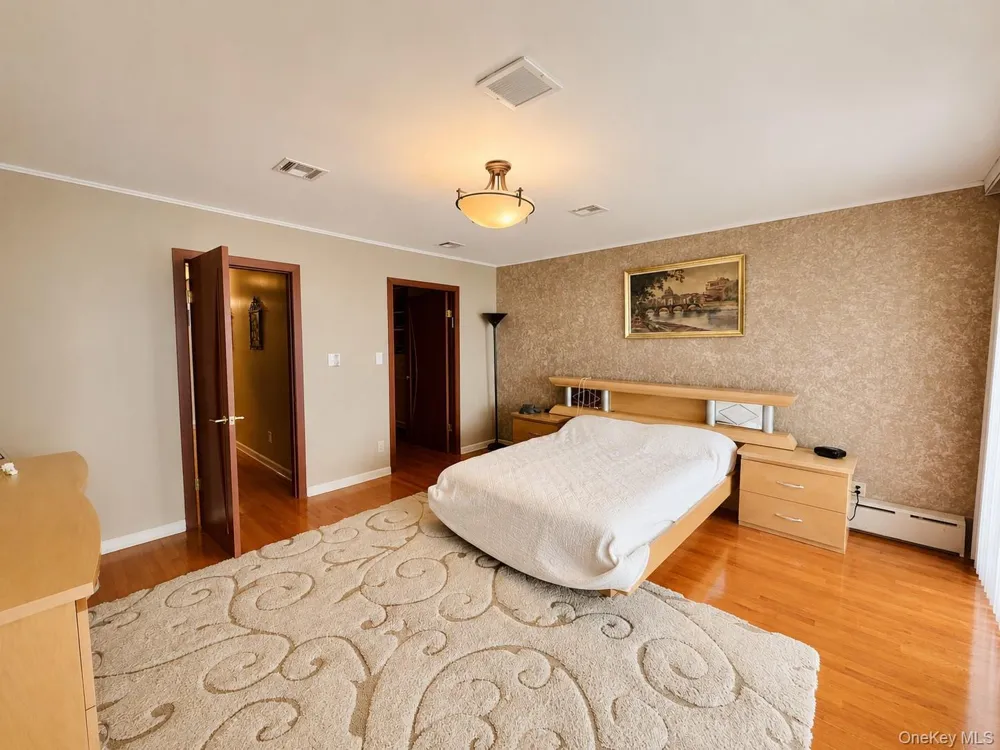 822 Dean Avenue Bronx, NY 10465