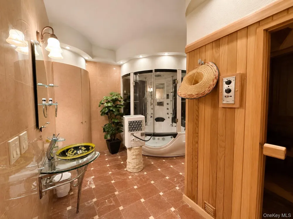 822 Dean Avenue Bronx, NY 10465