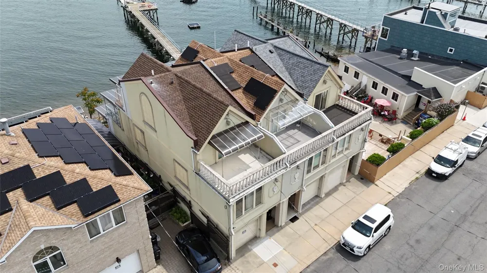 822 Dean Avenue Bronx, NY 10465