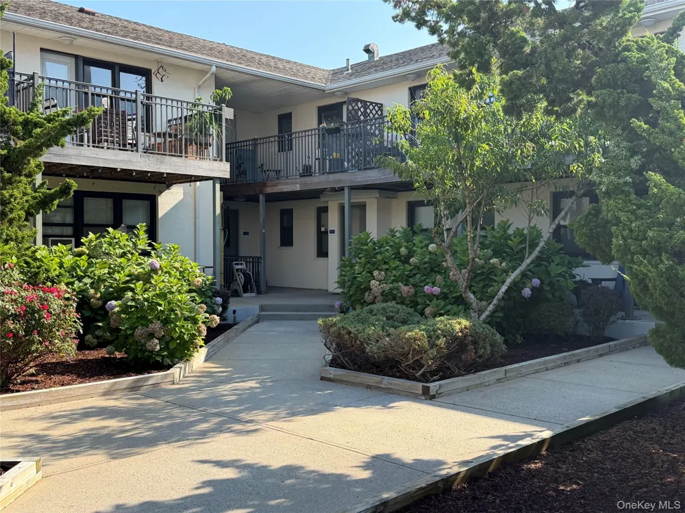 65 W Broadway #11B Long Beach, NY 11561