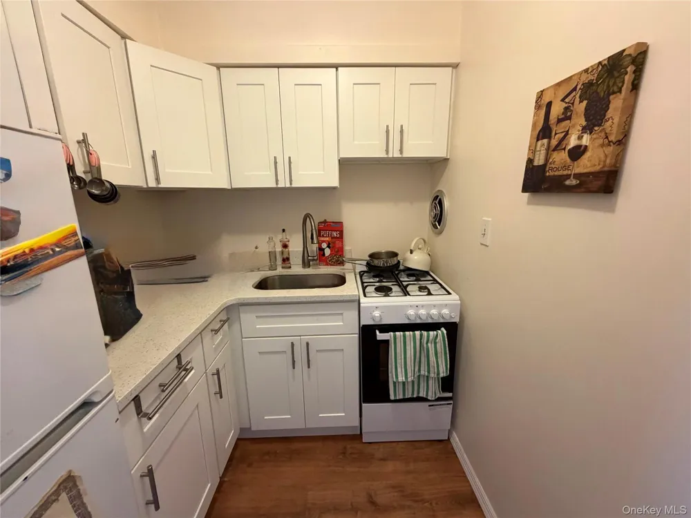 65 W Broadway #11B Long Beach, NY 11561