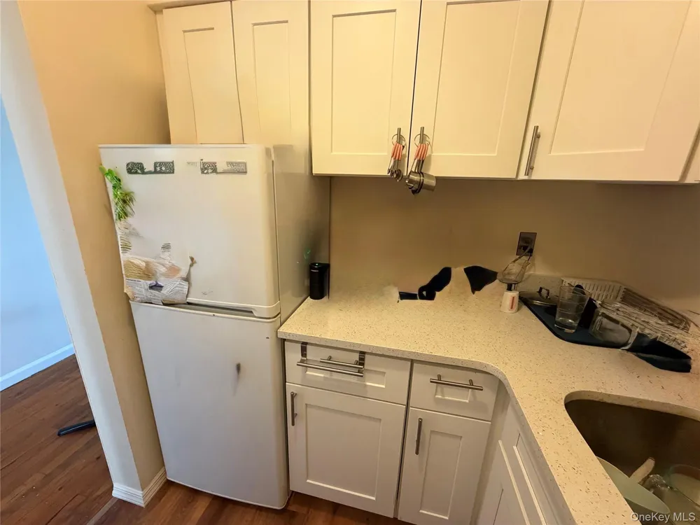 65 W Broadway #11B Long Beach, NY 11561