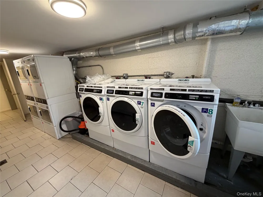 65 W Broadway #11B Long Beach, NY 11561