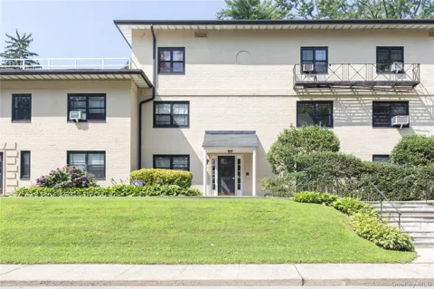 1263 California Road #2R