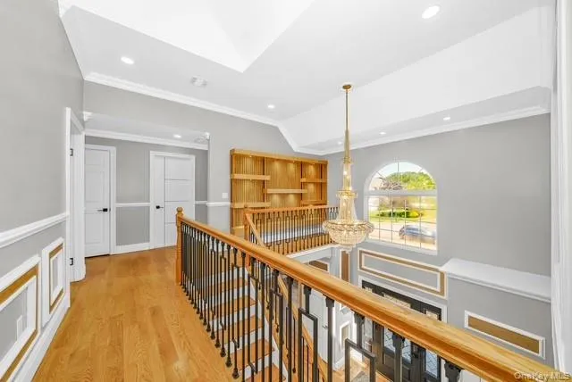 14 Lindsey Place Holbrook, NY 11741