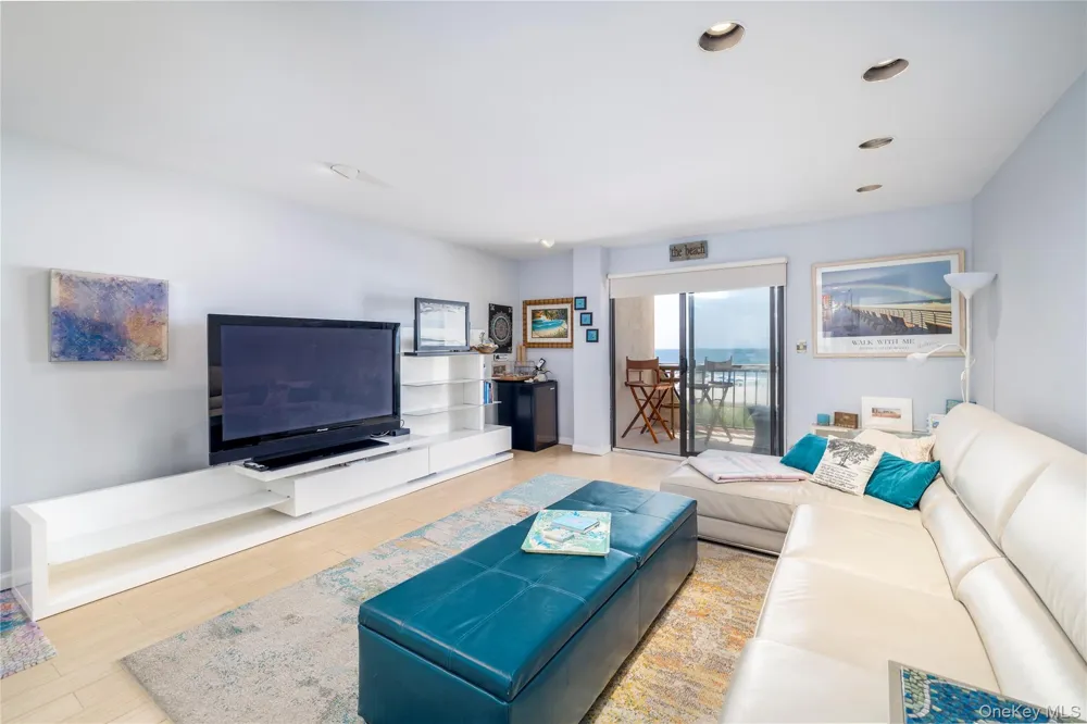 360 Shore Road #3E Long Beach, NY 11561