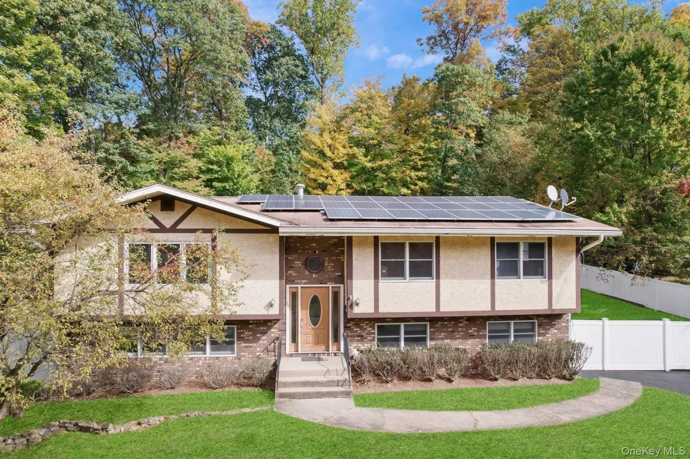 22 Lorna Lane Airmont, NY 10952