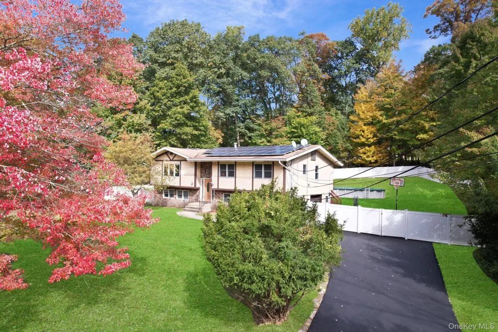 22 Lorna Lane Airmont, NY 10952