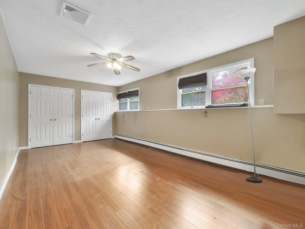 22 Lorna Lane Airmont, NY 10952