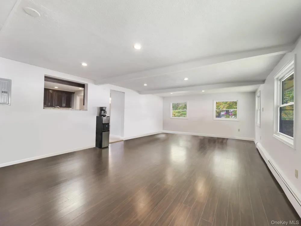 22 Lorna Lane Airmont, NY 10952
