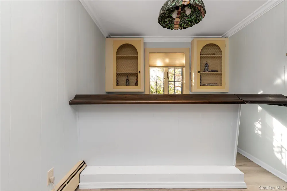 200 Hummingbird Drive East Hills, NY 11576