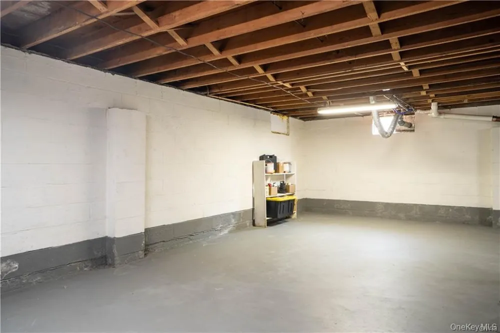 814 W German Street Other, NY 13350