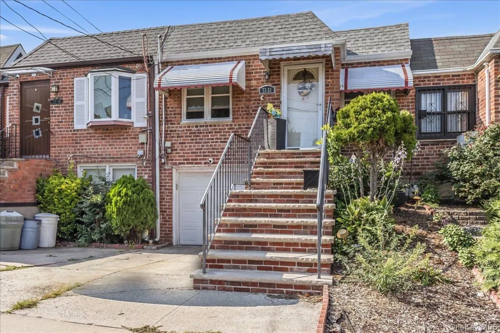 73-21 Cook Avenue Middle Village, NY 11379