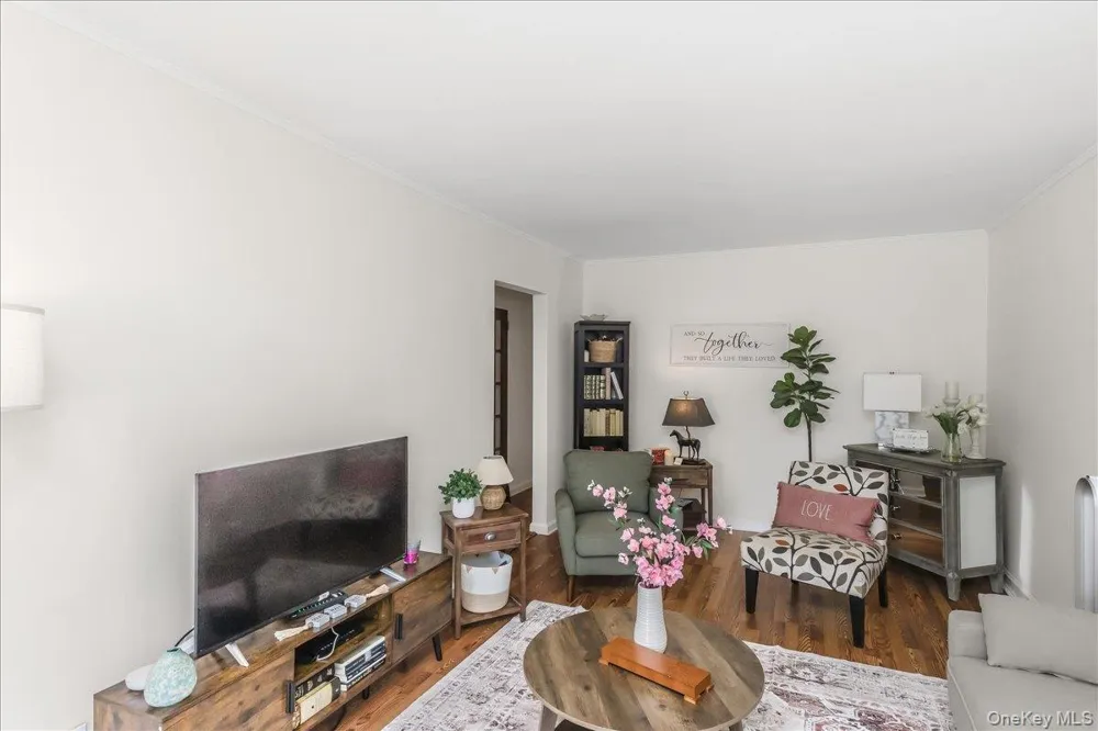73-21 Cook Avenue Middle Village, NY 11379