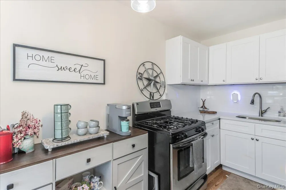 73-21 Cook Avenue Middle Village, NY 11379