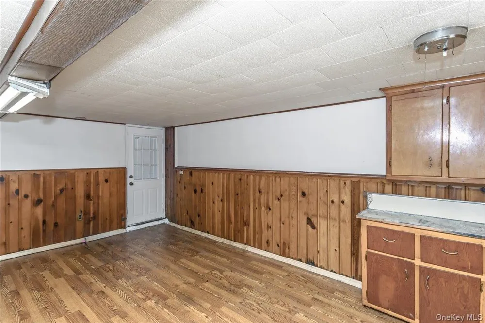 73-21 Cook Avenue Middle Village, NY 11379