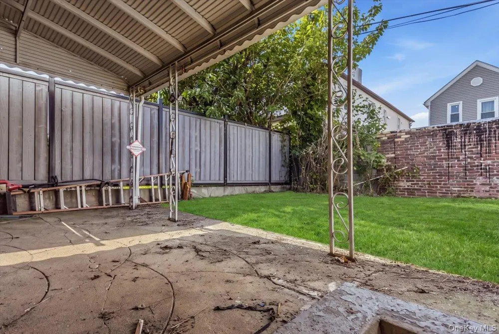 73-21 Cook Avenue Middle Village, NY 11379