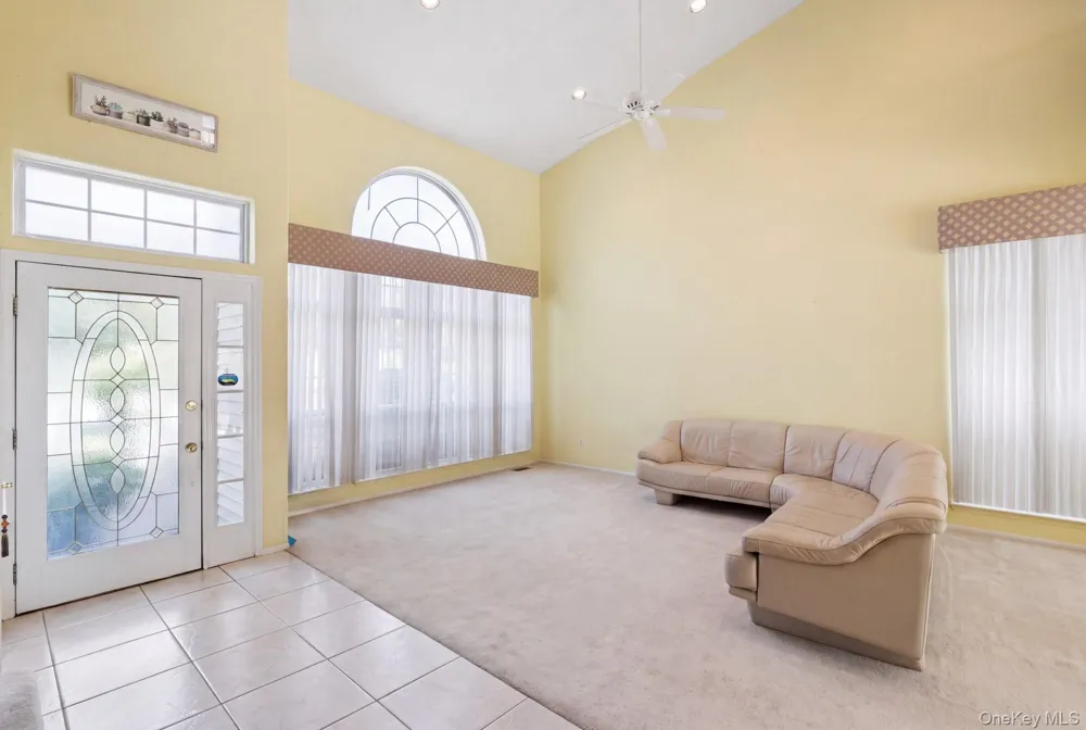 160 Windwatch Drive Hauppauge, NY 11788