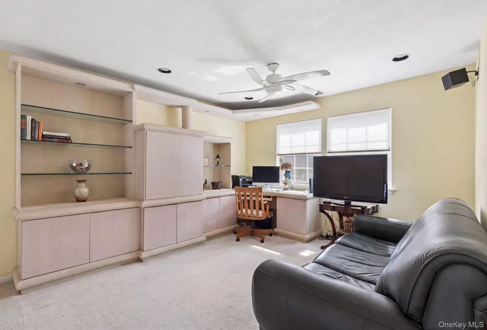 160 Windwatch Drive Hauppauge, NY 11788
