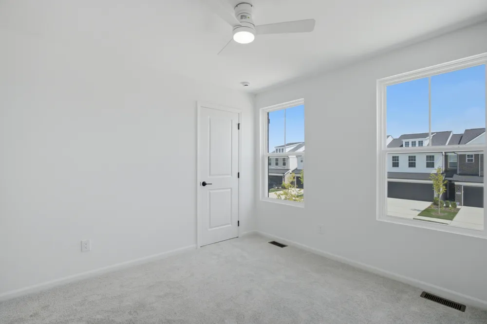 5574 E Spaniel Drive Ann Arbor, MI 48108