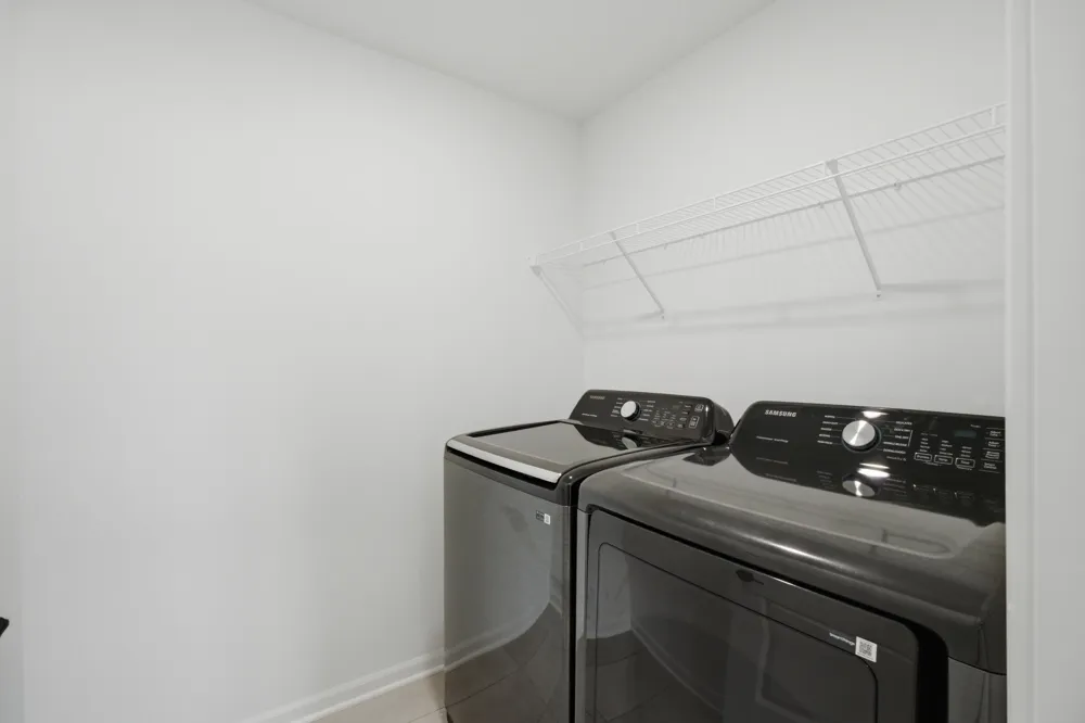 5574 E Spaniel Drive Ann Arbor, MI 48108