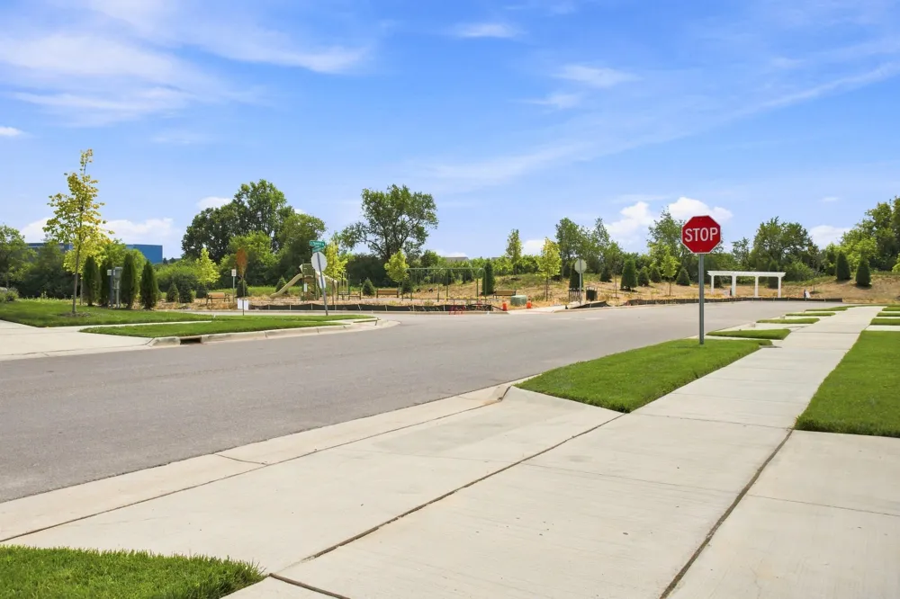 5574 E Spaniel Drive Ann Arbor, MI 48108