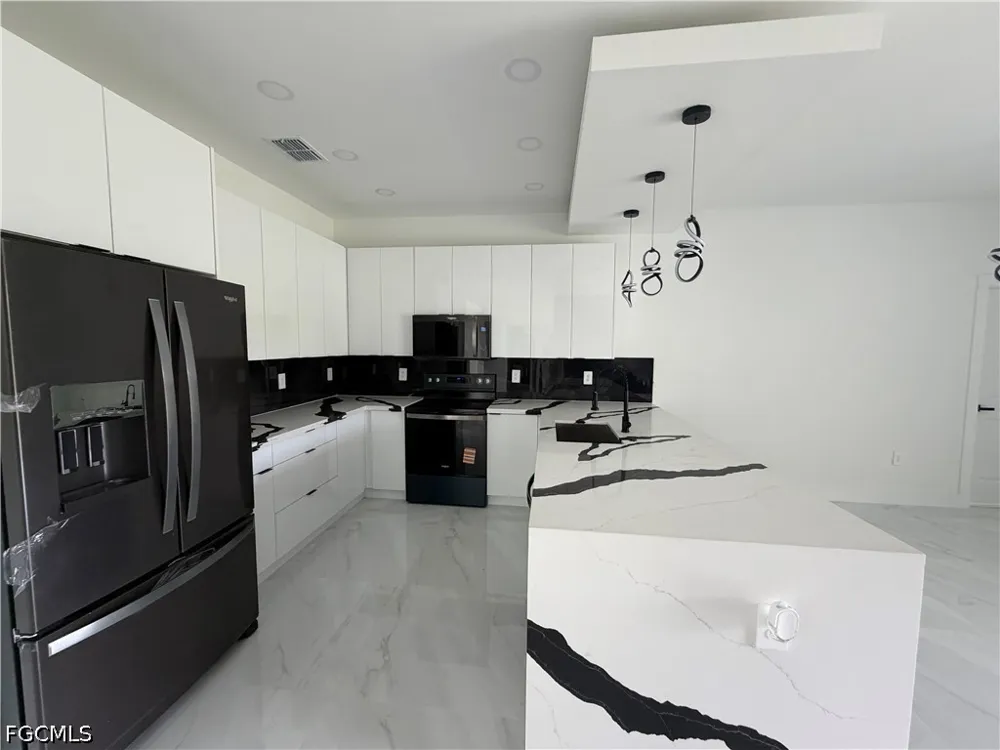 Langdon Avenue Fort Myers, FL 33905
