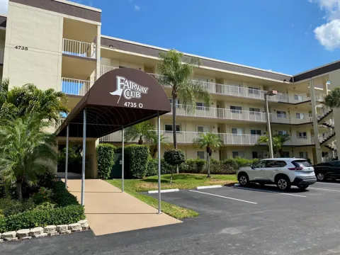 4735 Lucerne Lakes Boulevard E #410