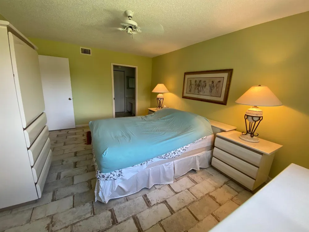 4735 Lucerne Lakes Boulevard E #410 Lake Worth, FL 33467