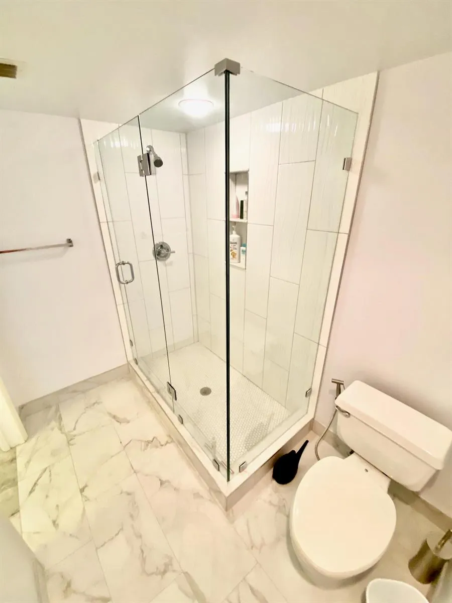 4735 Lucerne Lakes Boulevard E #410 Lake Worth, FL 33467