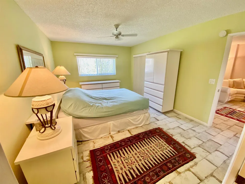 4735 Lucerne Lakes Boulevard E #410 Lake Worth, FL 33467