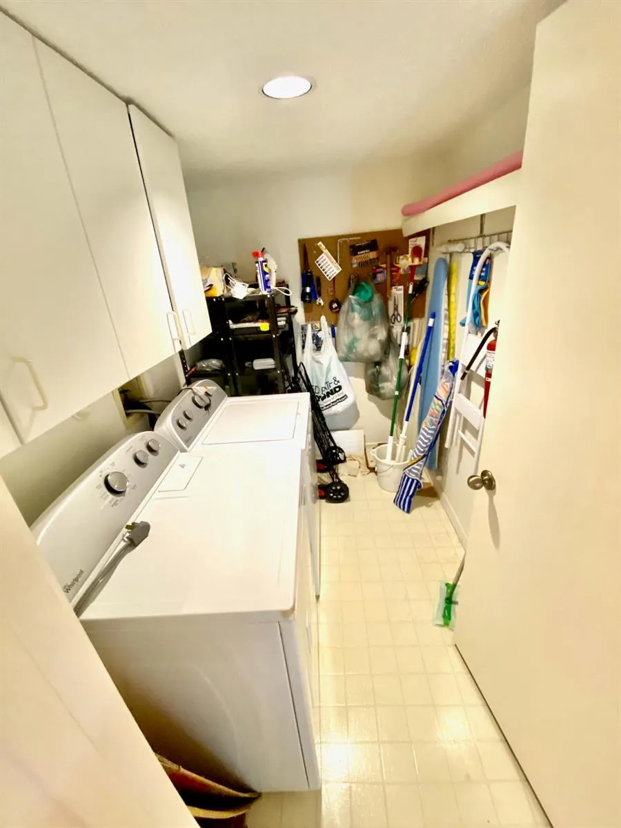 4735 Lucerne Lakes Boulevard E #410 Lake Worth, FL 33467