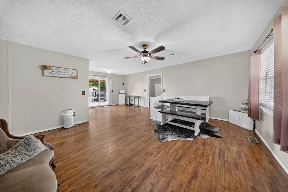 7000 E 375 ROAD Oologah, OK 74053