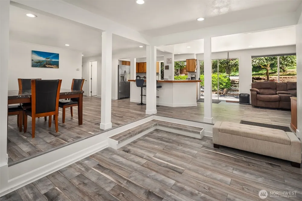 16530 237th Avenue SE Issaquah, WA 98027