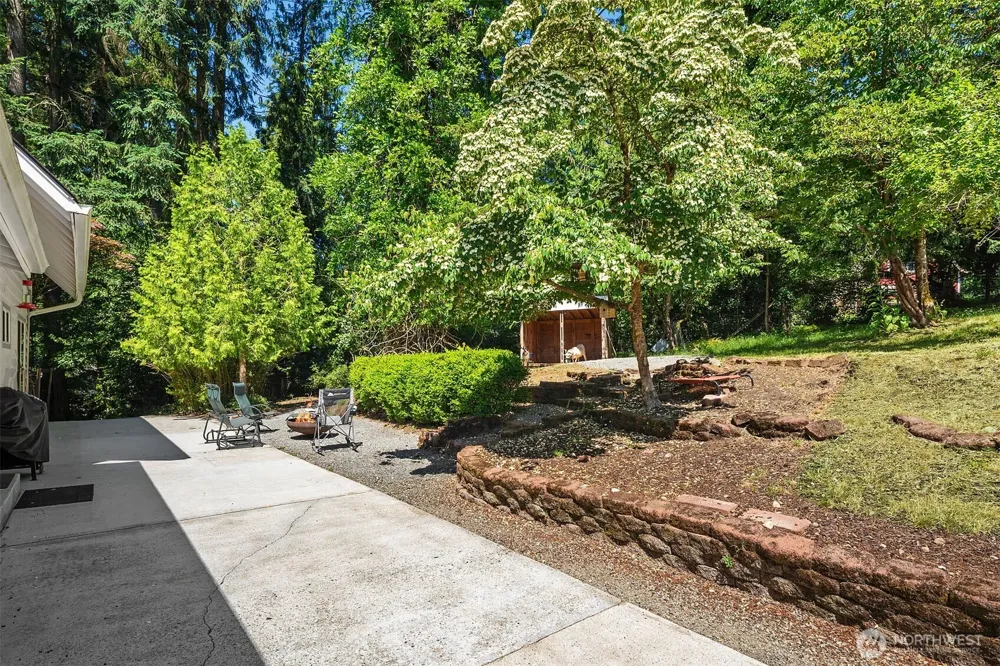 16530 237th Avenue SE Issaquah, WA 98027