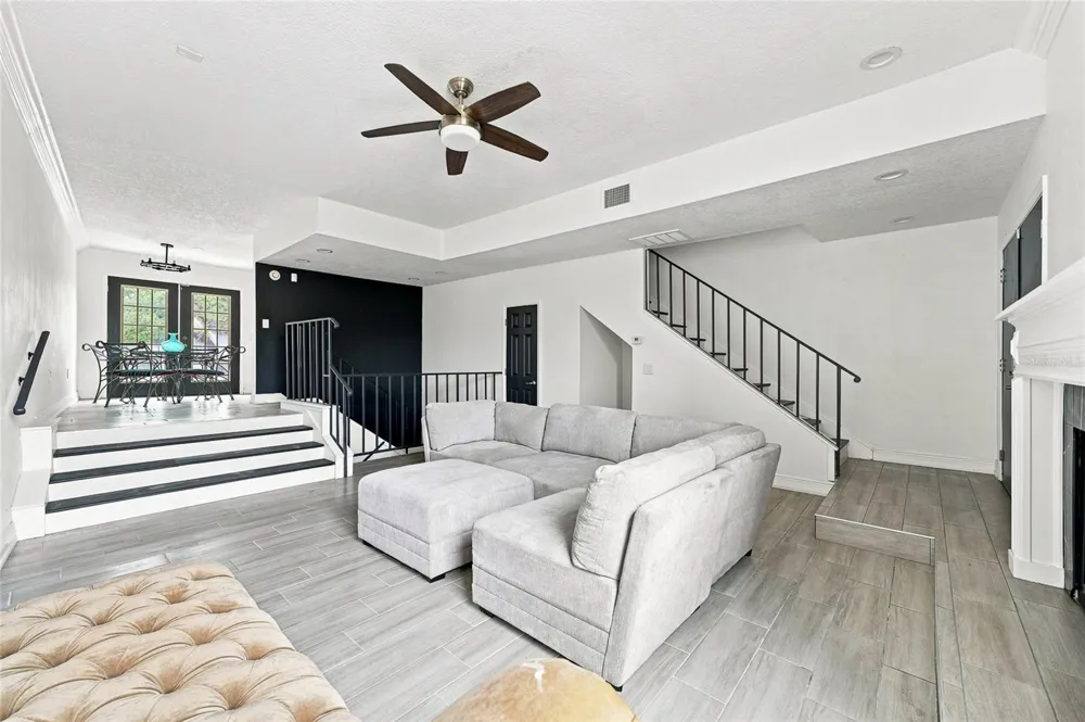 170 E DAVIS BOULEVARD Tampa, FL 33606