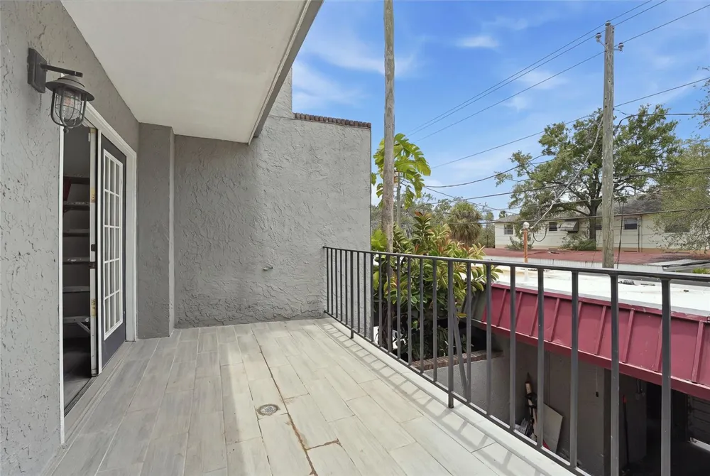 170 E DAVIS BOULEVARD Tampa, FL 33606