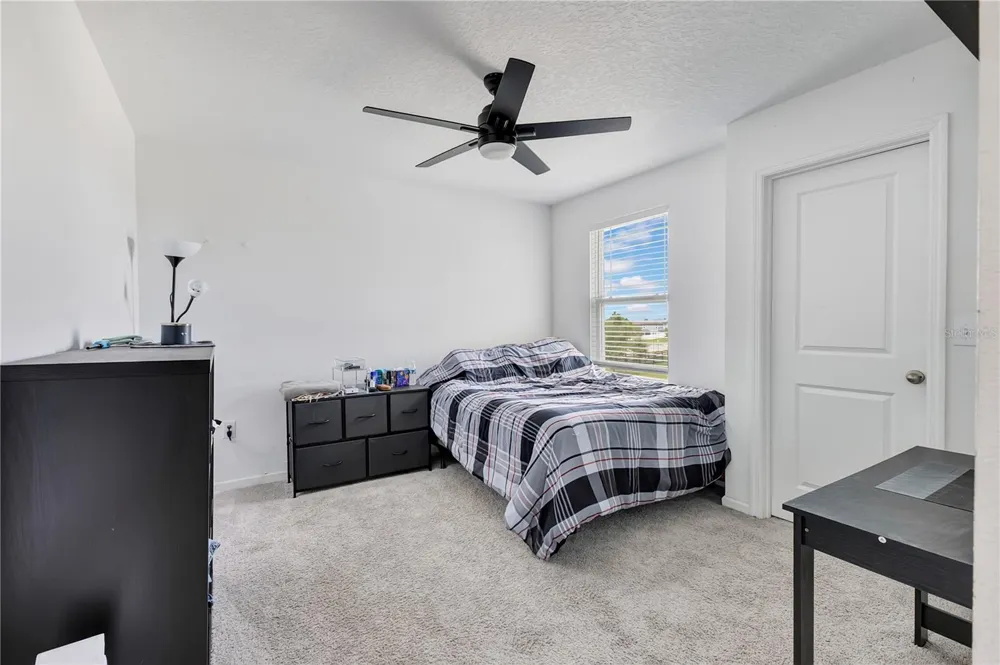 1687 BEAR MOUNTAIN LANE Minneola, FL 34715