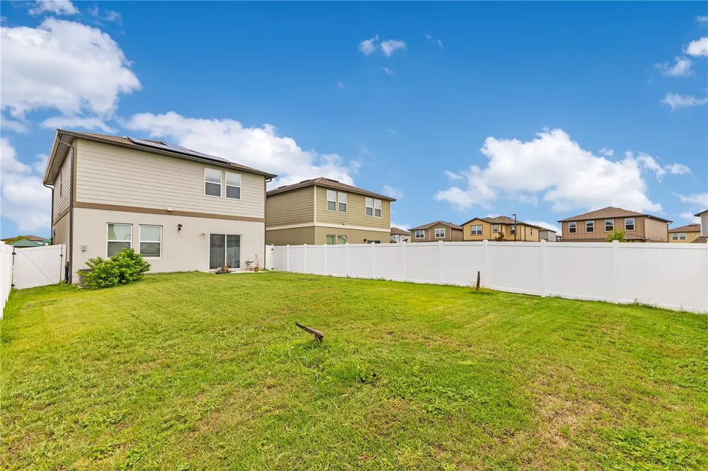 1687 BEAR MOUNTAIN LANE Minneola, FL 34715