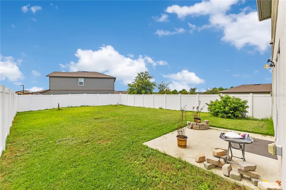 1687 BEAR MOUNTAIN LANE Minneola, FL 34715