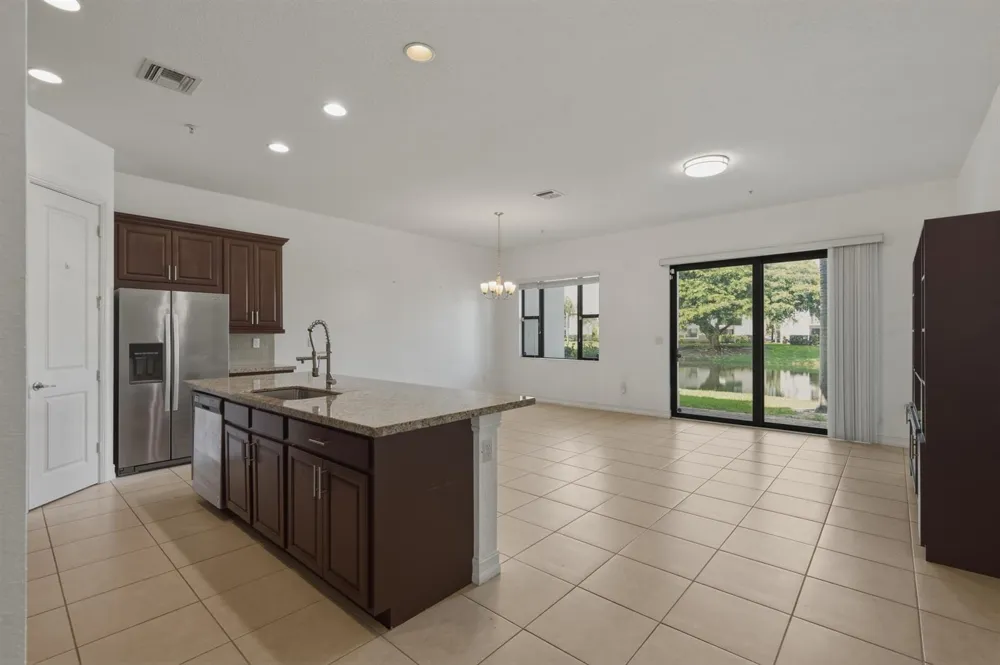 11562 SW 13th Lane Pembroke Pines, FL 33025