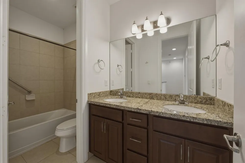 11562 SW 13th Lane Pembroke Pines, FL 33025