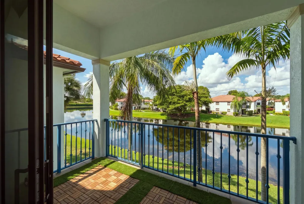 11562 SW 13th Lane Pembroke Pines, FL 33025