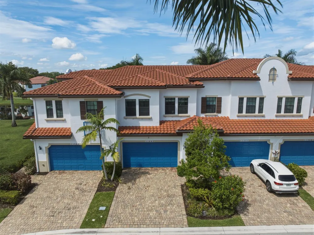 11562 SW 13th Lane Pembroke Pines, FL 33025