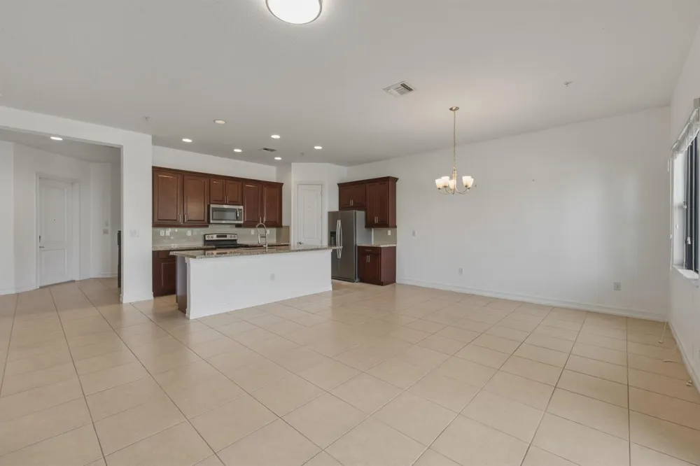 11562 SW 13th Lane Pembroke Pines, FL 33025