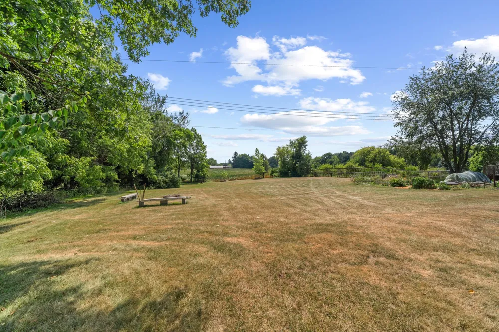 5226 Pontiac Trail Northfield Township, MI 48105